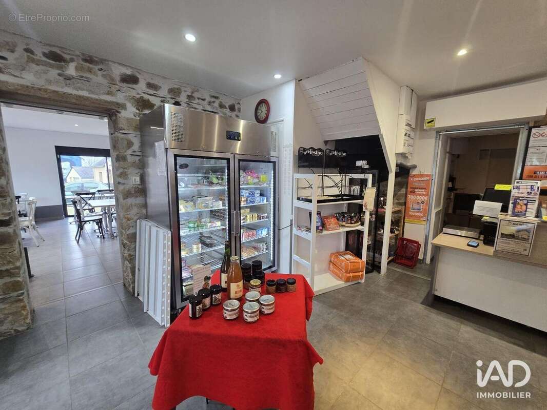 Photo 3 - Commerce à LOUISFERT