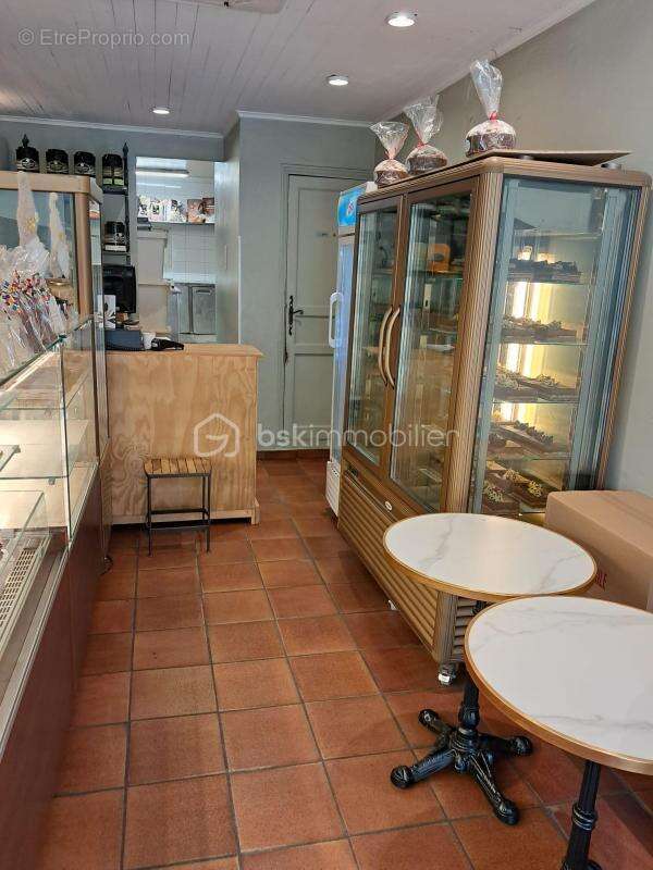 Pâtisserie  centre-ville de valbonne - photo 4