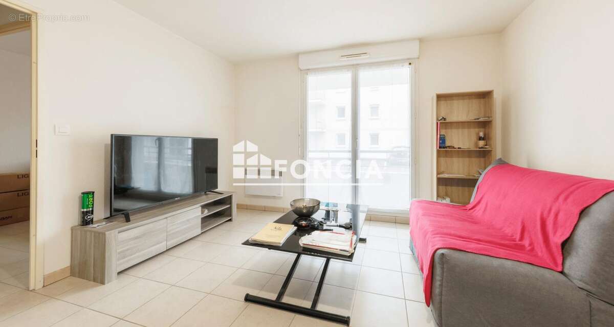 T2 avec balcon et parking – Rue des bartins - Résidence récente - photo 2