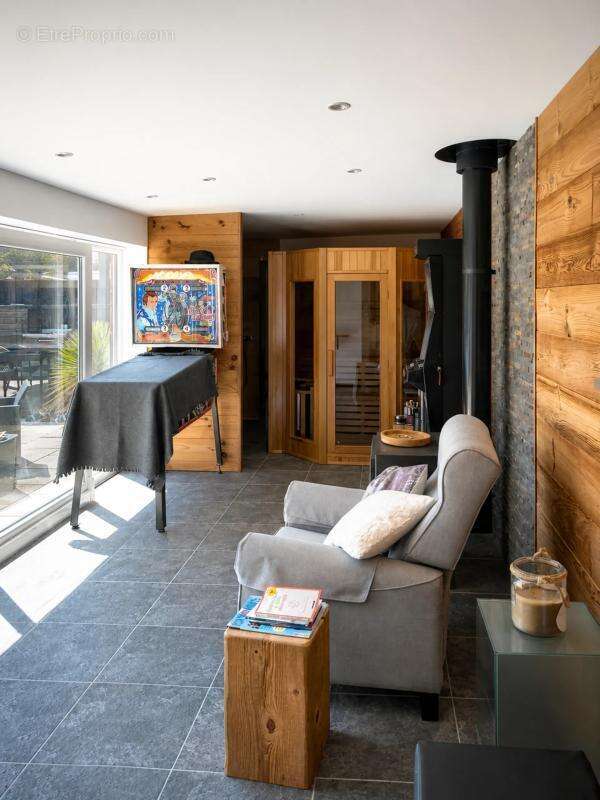 Maison de 12 pièces de 315 m² à Hambach - photo 13