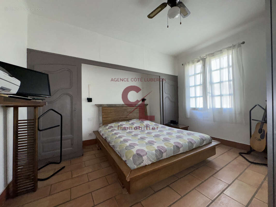 Maison à SAUMANE-DE-VAUCLUSE