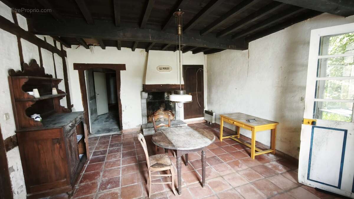 Maison à POUILLON