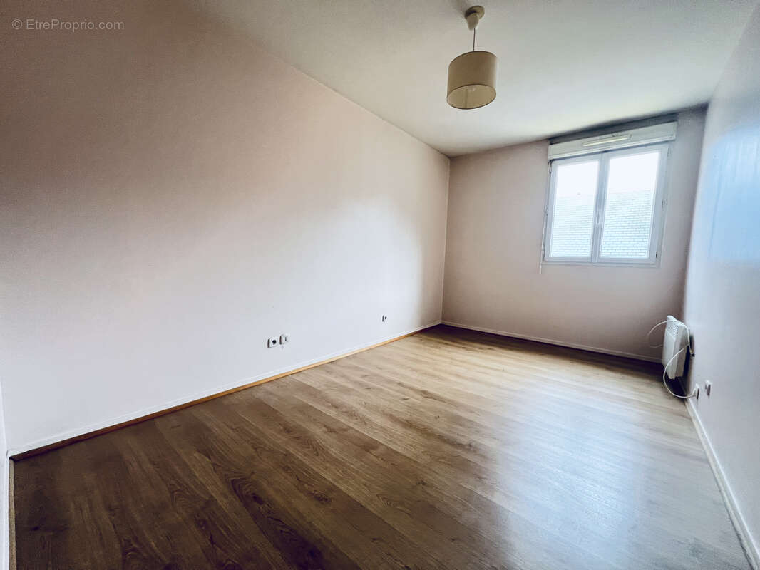 Appartement à AUNEAU