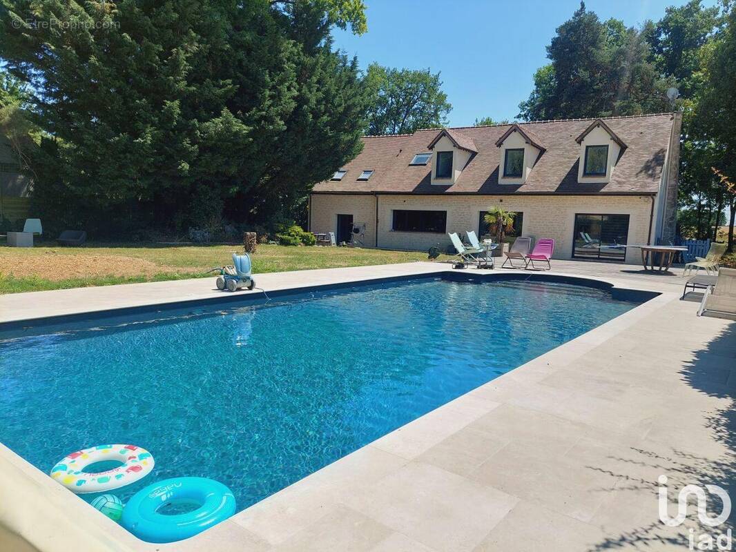 Photo 1 - Maison à JANVRY