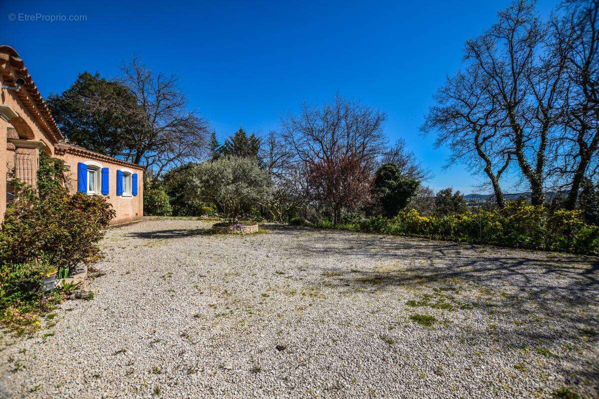 Maison à ROCHEFORT-DU-GARD