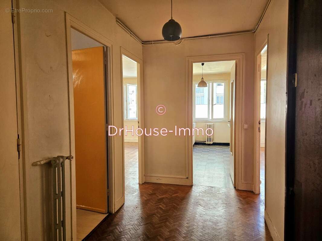 Appartement à COLOMBES