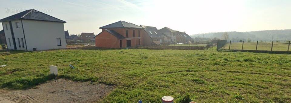 Terrain à MAISNIL-LES-RUITZ