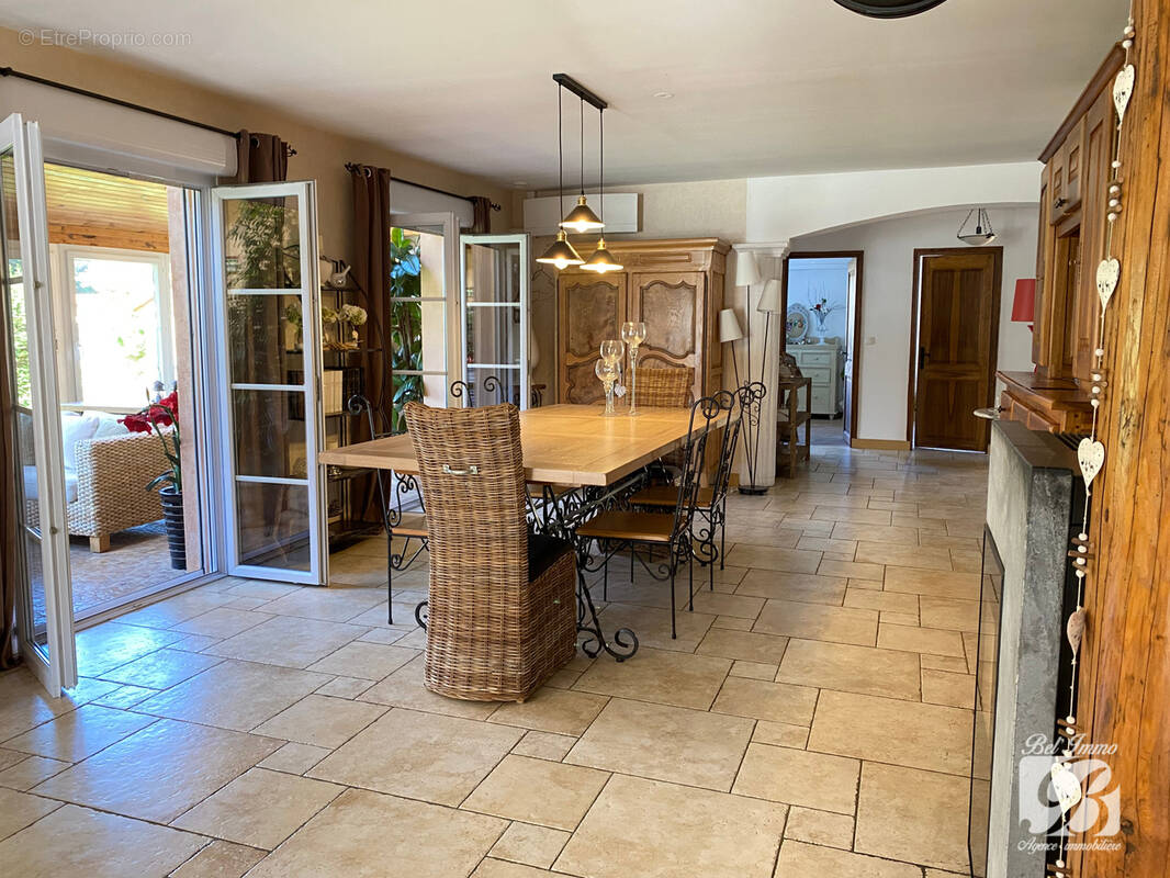 Maison à CHATEAU-GAILLARD