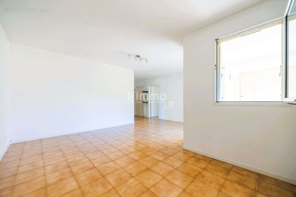 Appartement à MARSEILLE-12E