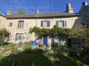 Maison à SAINT-PARDOUX-LES-CARDS