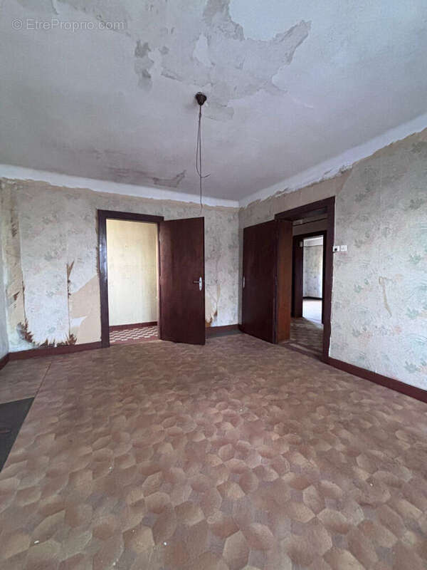 Maison à SAINTE-MARIE-AUX-CHENES