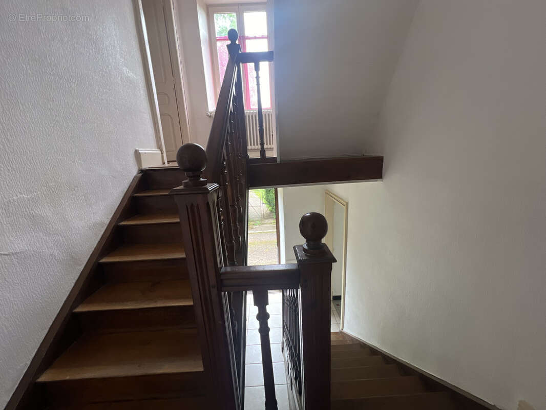 Appartement à RADDON-ET-CHAPENDU