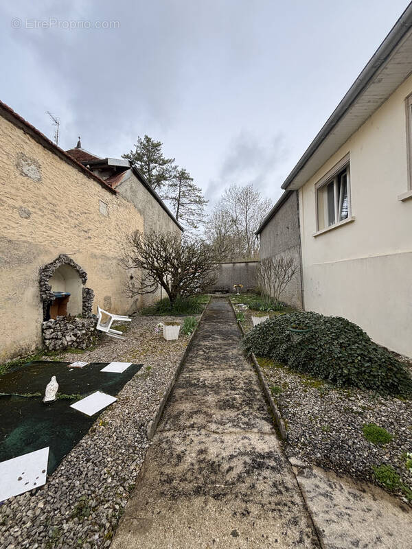 Maison à CHATILLON-SUR-SEINE