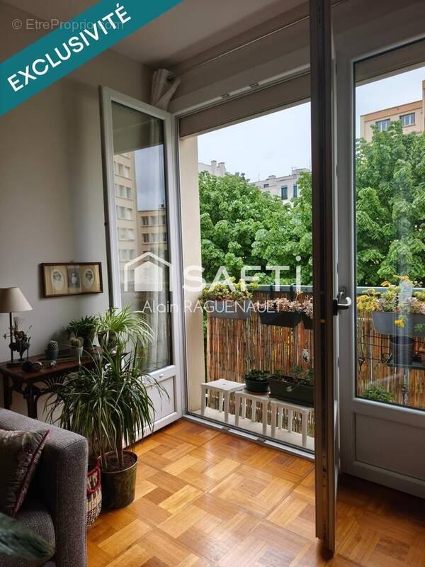 Photo 1 - Appartement à LYON-8E