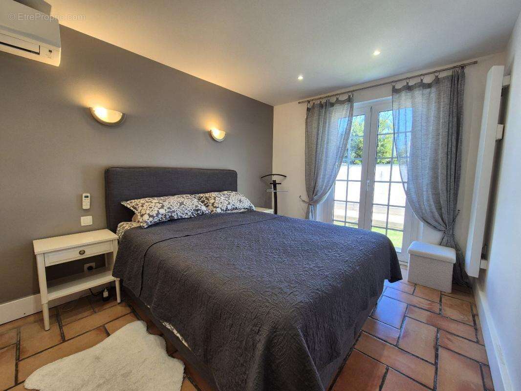 Maison à SAINT-CYPRIEN