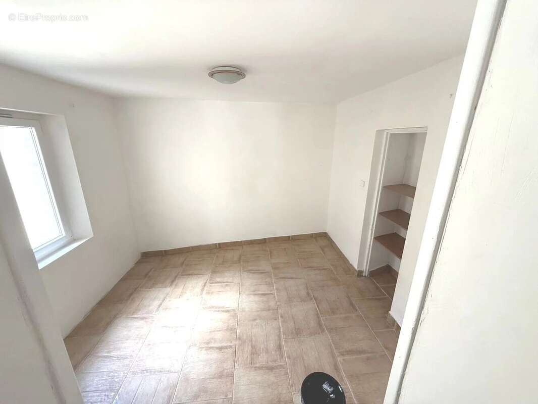 Appartement à TOURVES