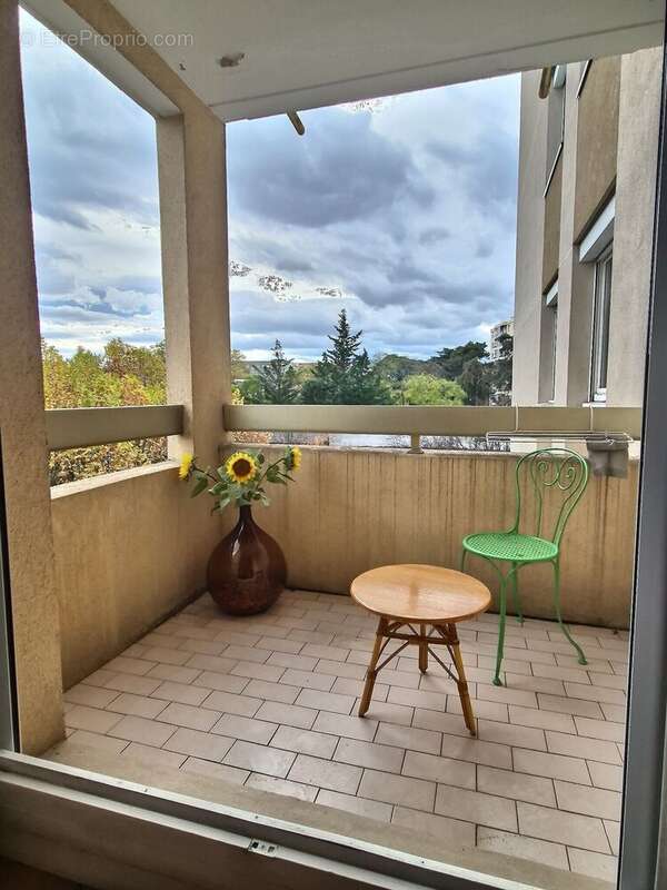 Photo 2 - Appartement à CALUIRE-ET-CUIRE