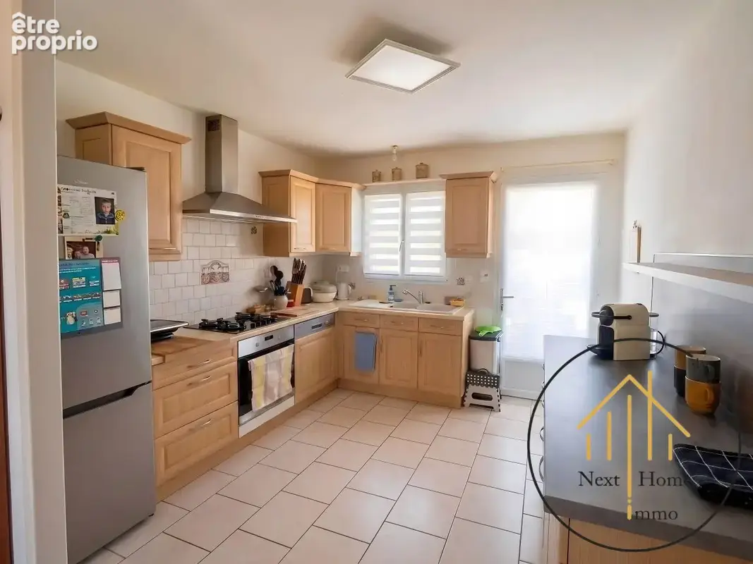 Maison 152 m² à Saint-Quentin-De-Chalais  - photo 3