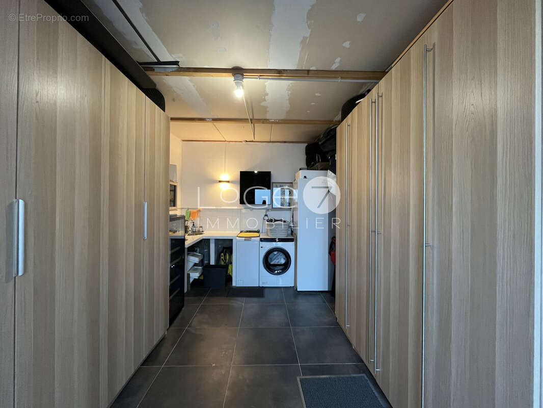 Maison récente au centre de Guidel avec étage aménageable - photo 9