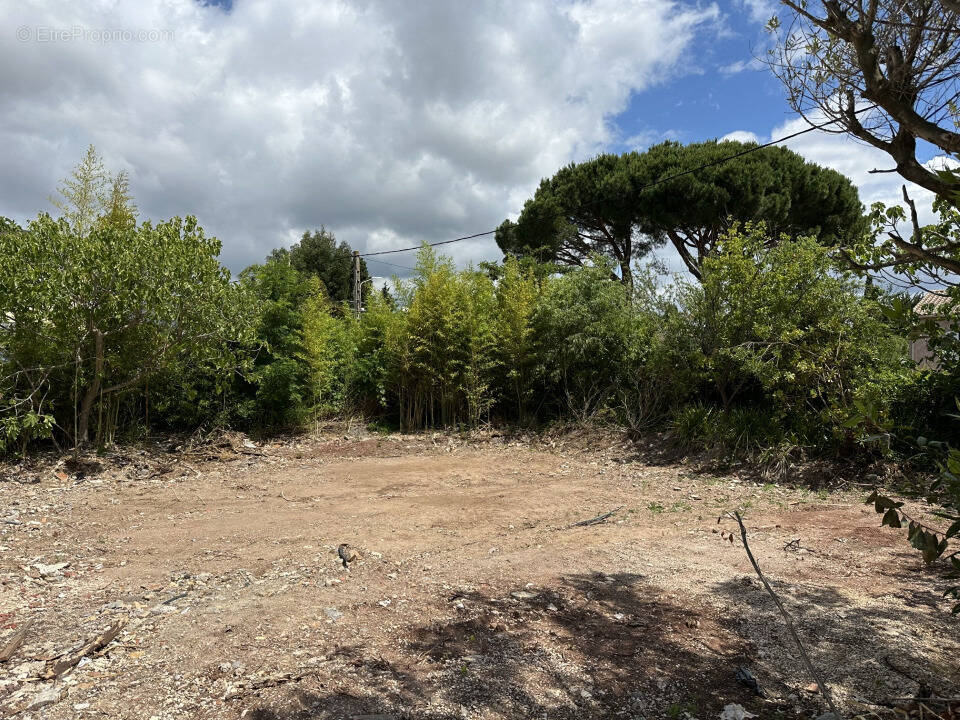 Terrain à LA GARDE