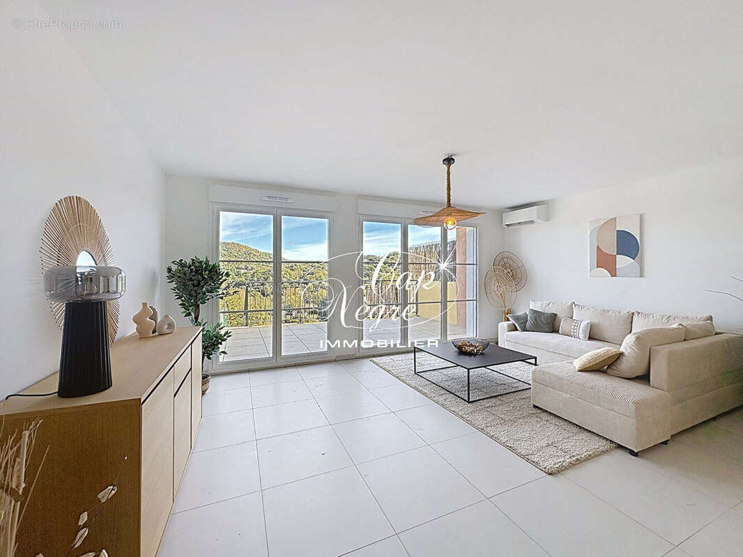 Maison à LA GARDE-FREINET