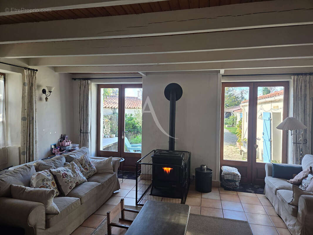 Maison à SAINT-VINCENT-SUR-GRAON