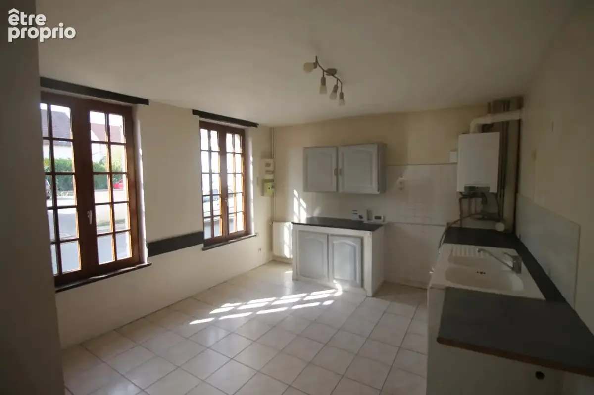 Appartement à MOUY
