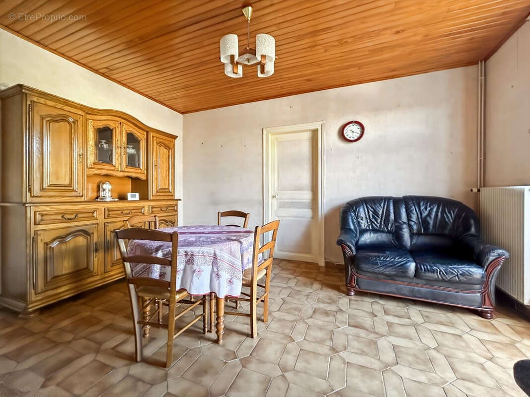Maison à DAMMARIE-LES-LYS