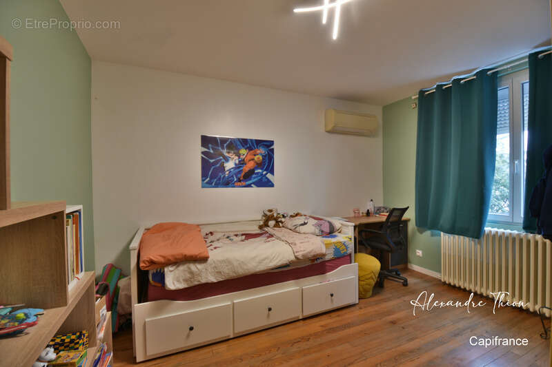 Maison à PONT-DE-CHERUY