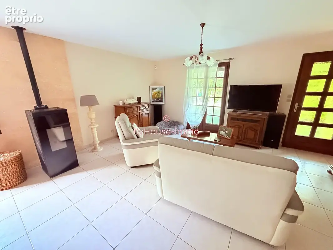 Maison 4 pièces 115 m² à vendre à Saint-Germain-D'esteuil (33340) - photo 6