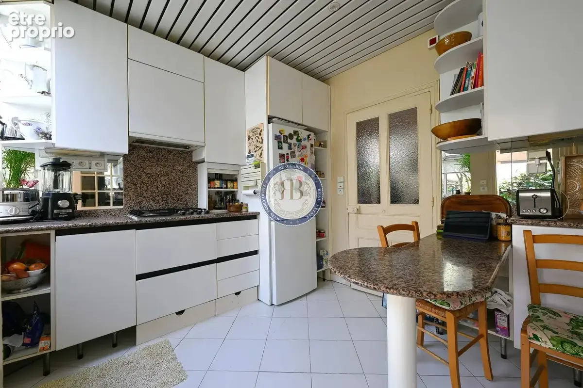 À vendre – maison a renover au cap d’antibes, a seulement 100 m de la mer, au calme. - photo 6