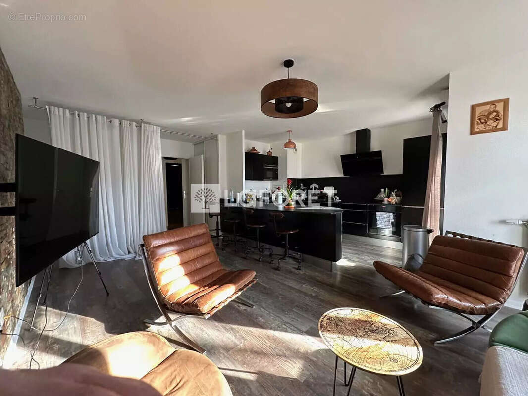 Appartement à NANTERRE