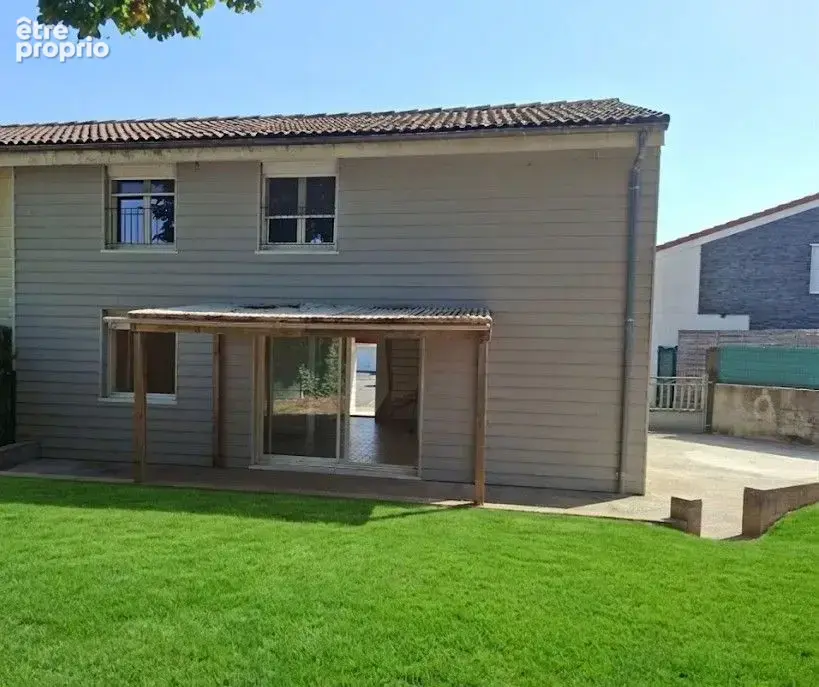 Maison à MAZERES-LEZONS