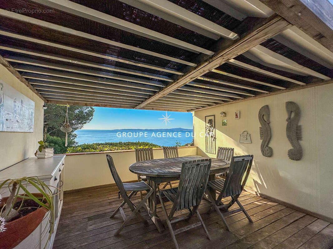 À vendre villa de charme 5 pièces 150m² 3 chambres piscine 3 garages boulodrome - photo 16