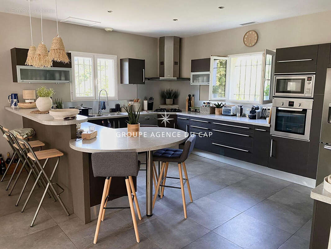 Maison à LES ISSAMBRES