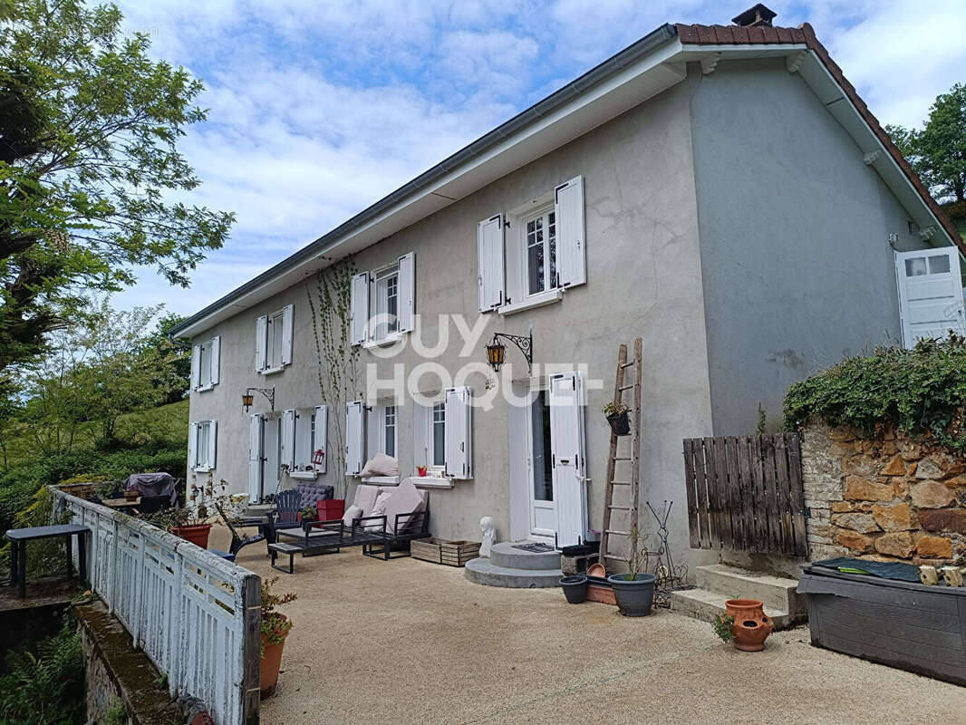 Maison à CHAMBOST-LONGESSAIGNE