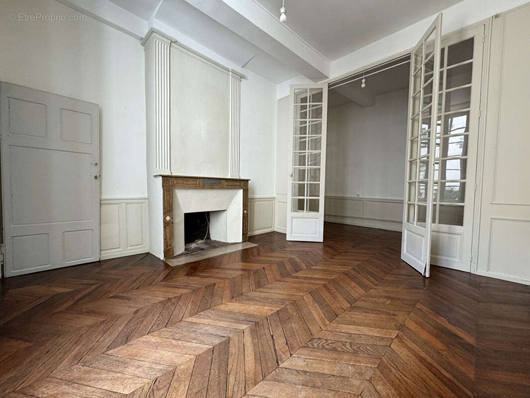 Immeuble 550 m² / 9 lots - photo 4
