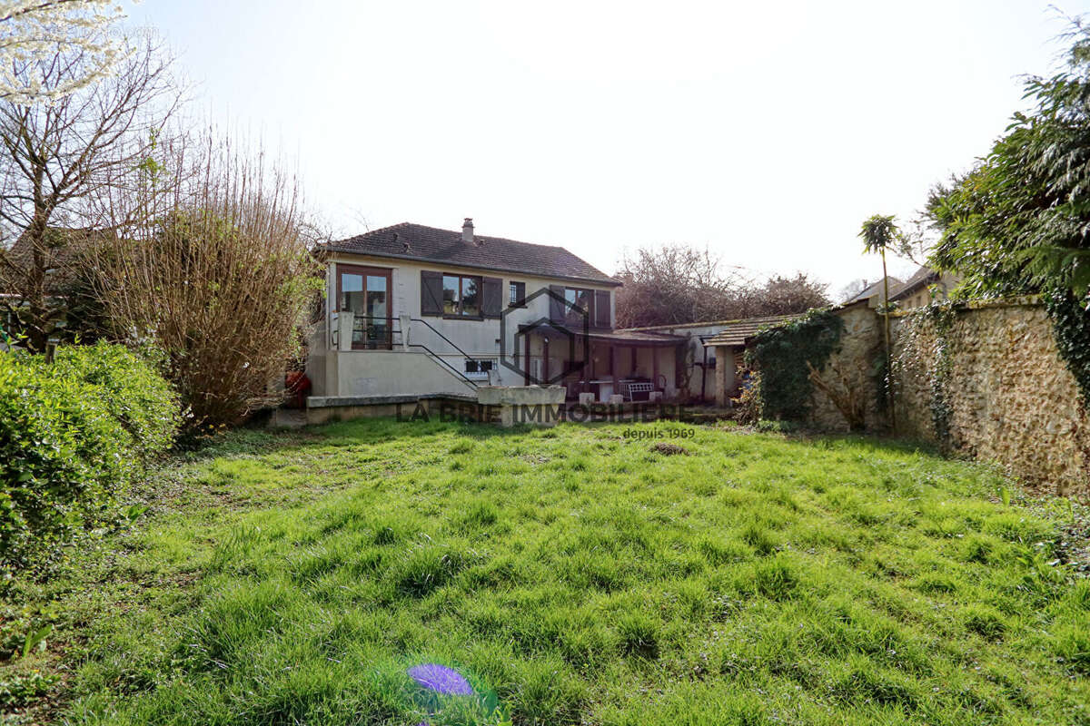 Maison à VILLECRESNES