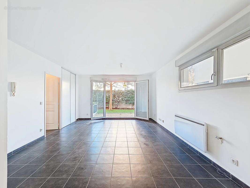 Appartement à LYON-8E