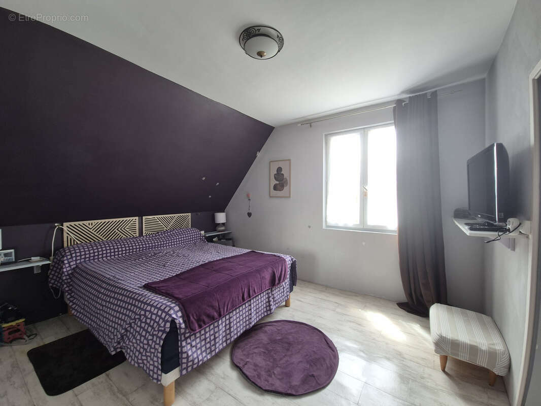 Maison à PRECIGNE