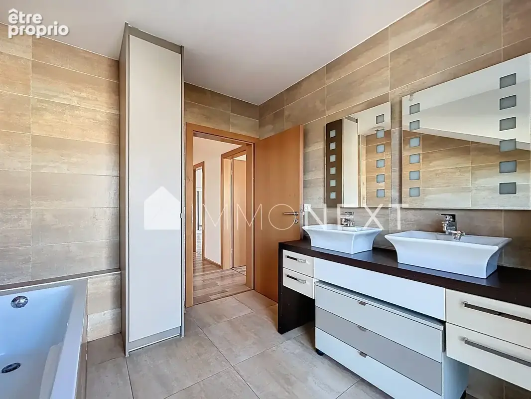 Maison 99 m² à Roussy-Le-Village  - photo 4