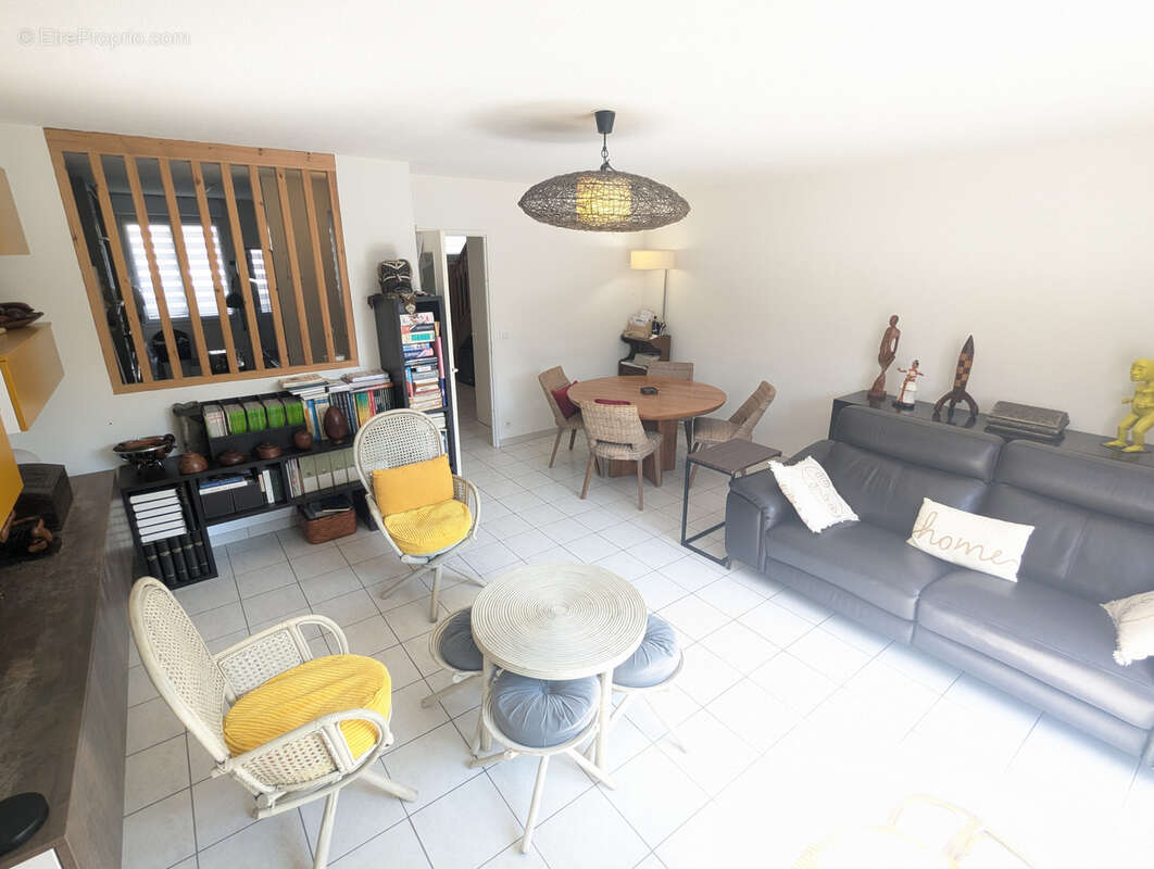 Maison à VILLENAVE-D'ORNON