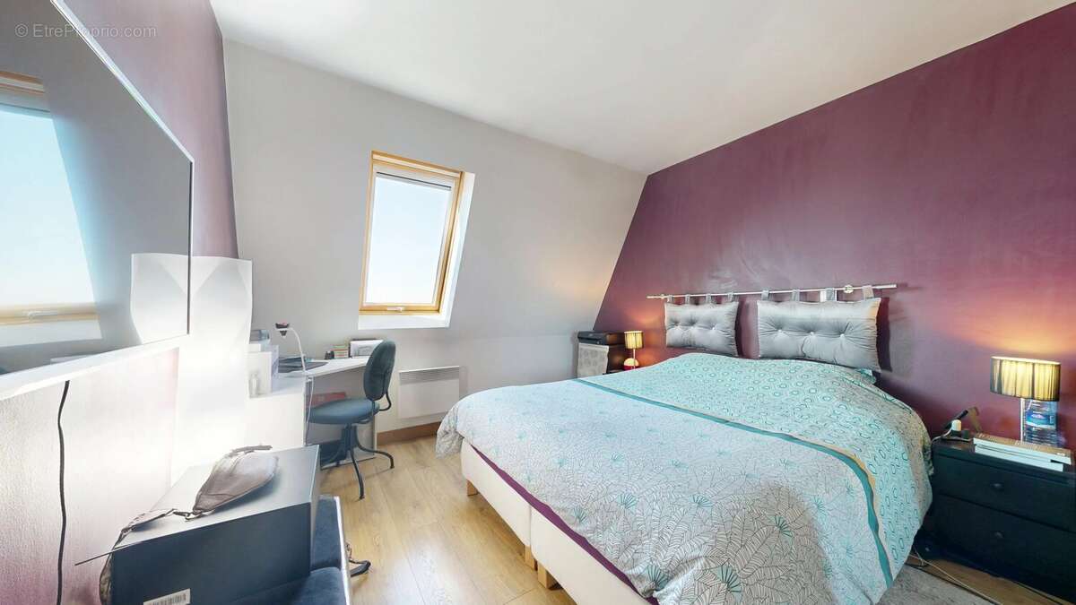 Appartement à VAUJOURS
