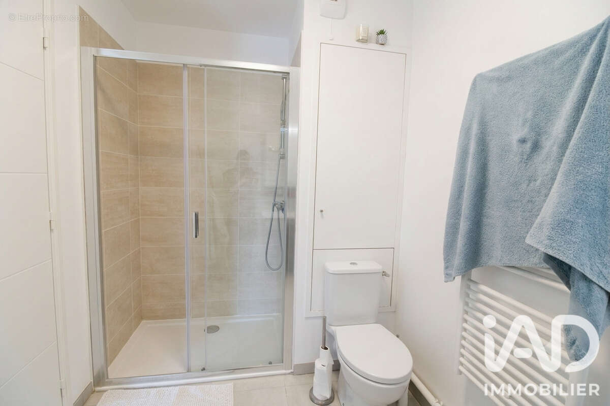Appartement 47 m² à Le Puy-Sainte-Reparade  - photo 4