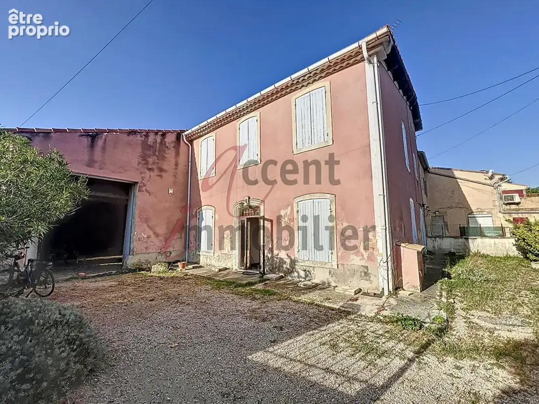 Cabannes : Ensemble immobilier Maison bourgeoise et immense Grange - photo 2