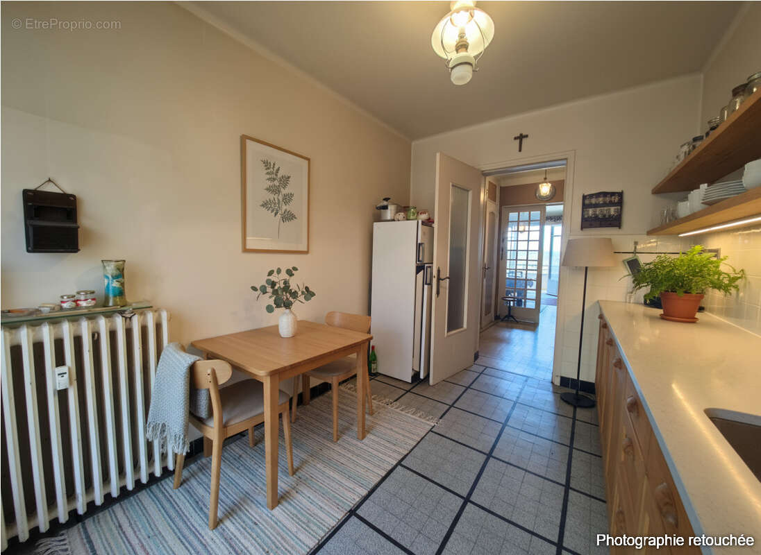 T2 ou T3 - Emplacement premium - ascenseur, cave + chambre de bonne - photo 6