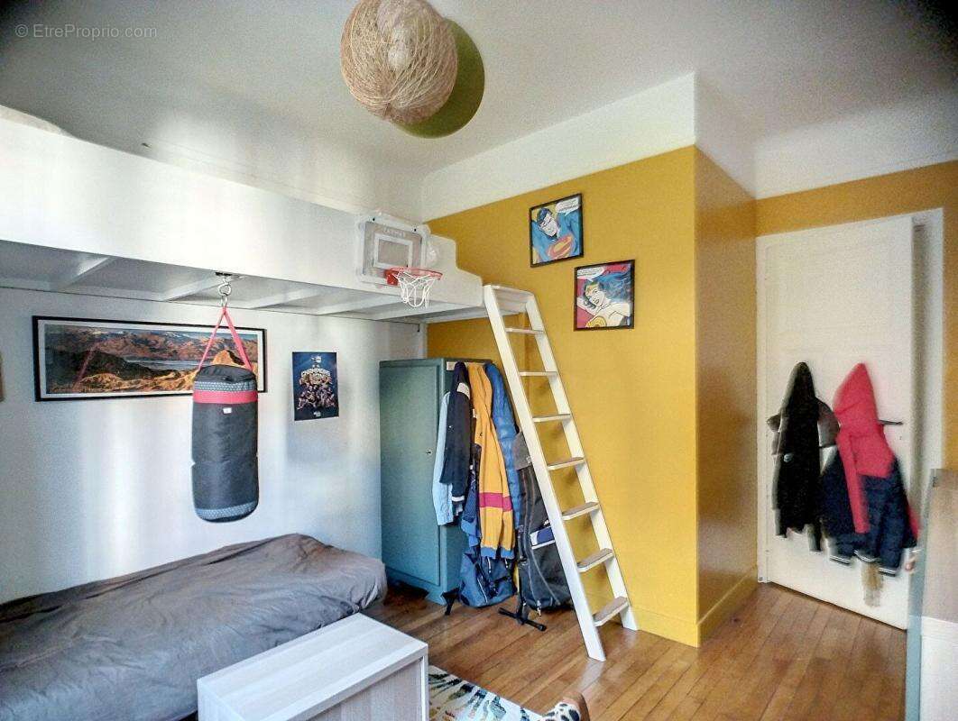 Appartement à ISSY-LES-MOULINEAUX