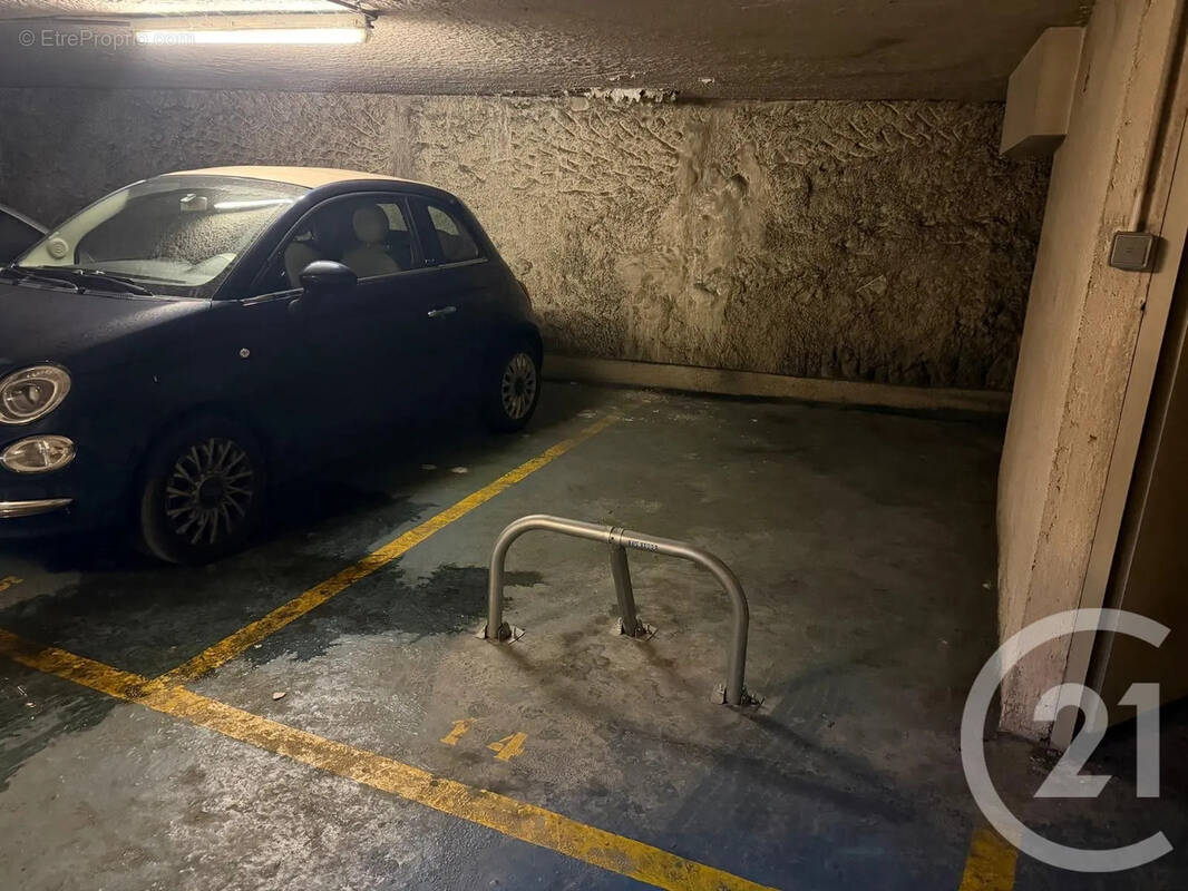 Parking à NICE