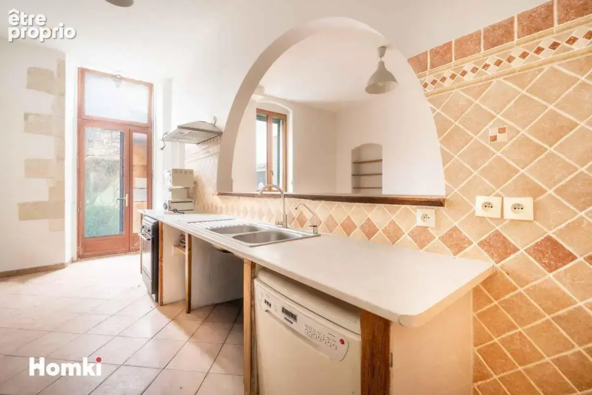Appartement T2 de 60 m² à Avignon 84000, Rue Saint-Joseph - photo 3
