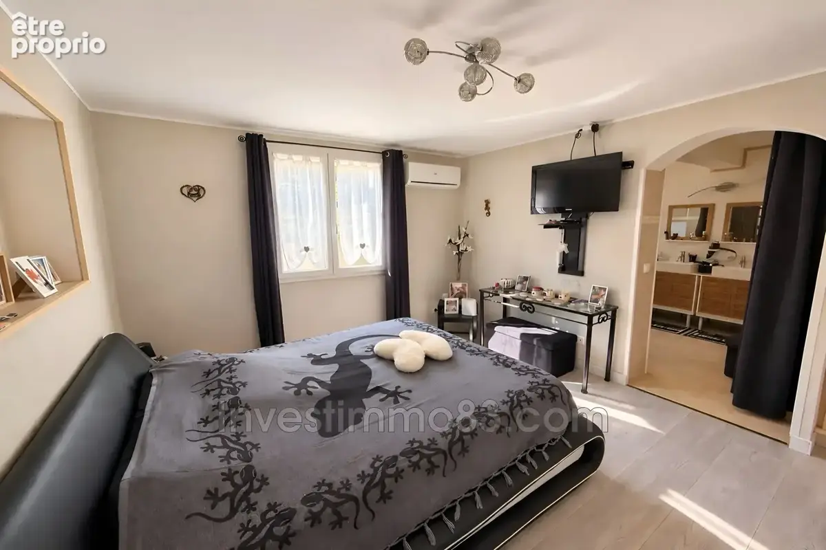 Maison 6 pièces 170 m² à vendre à Tourves (83170) - photo 7
